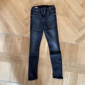 MOTHER jeans. The Looker in Night Hues size 25